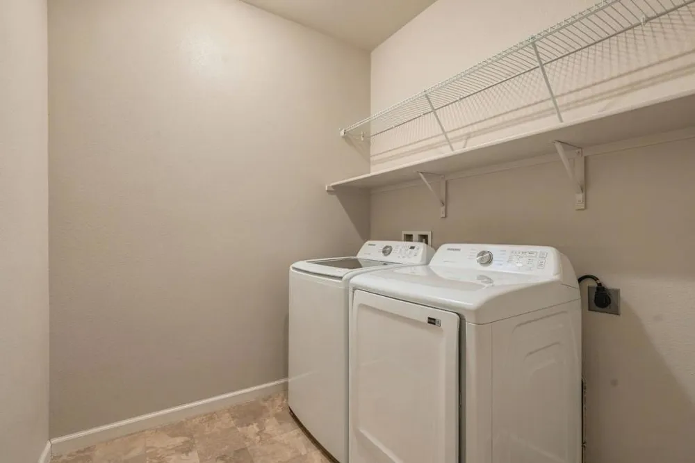 1225 Steinbeck Drive Hollister, CA 95023