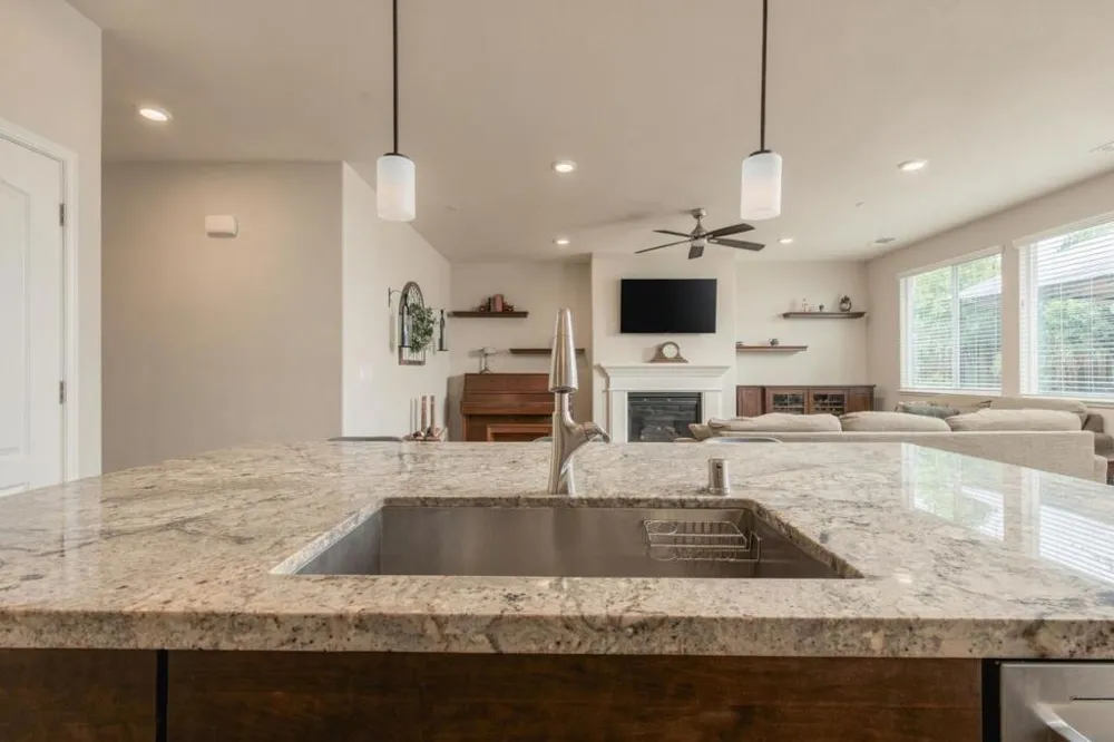 1225 Steinbeck Drive Hollister, CA 95023