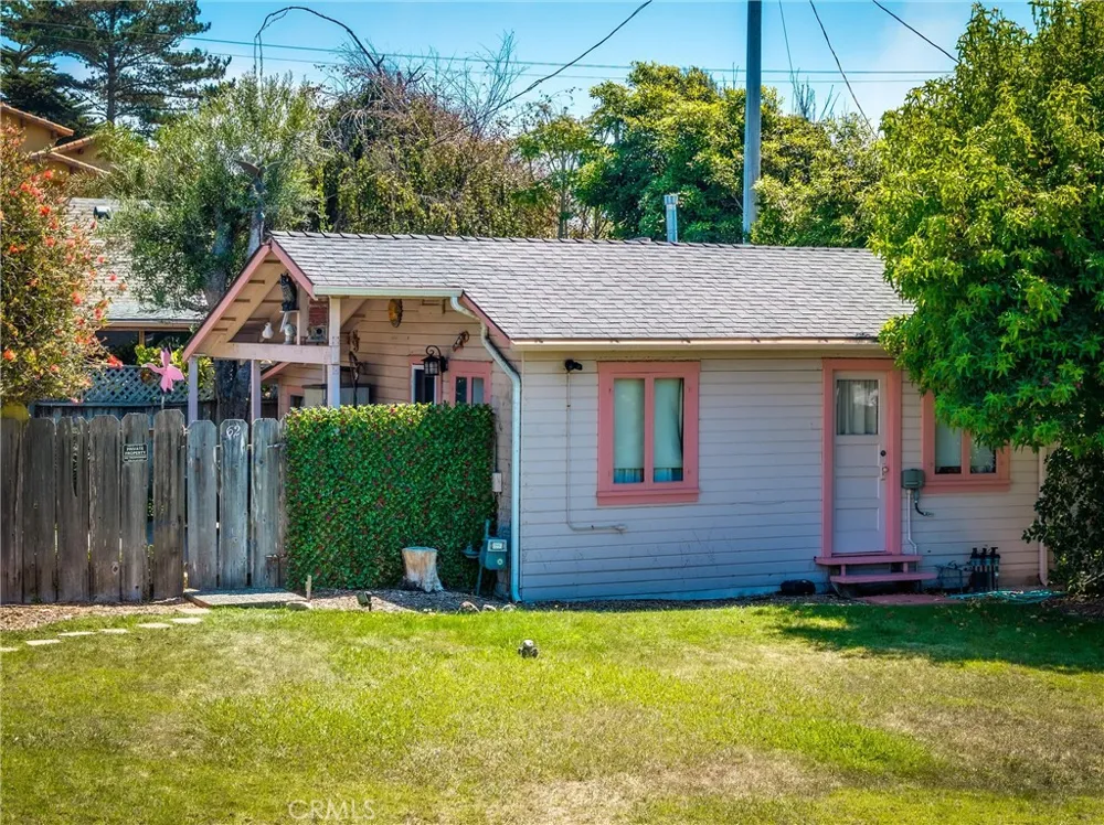 62 12th Street Cayucos, CA 93430