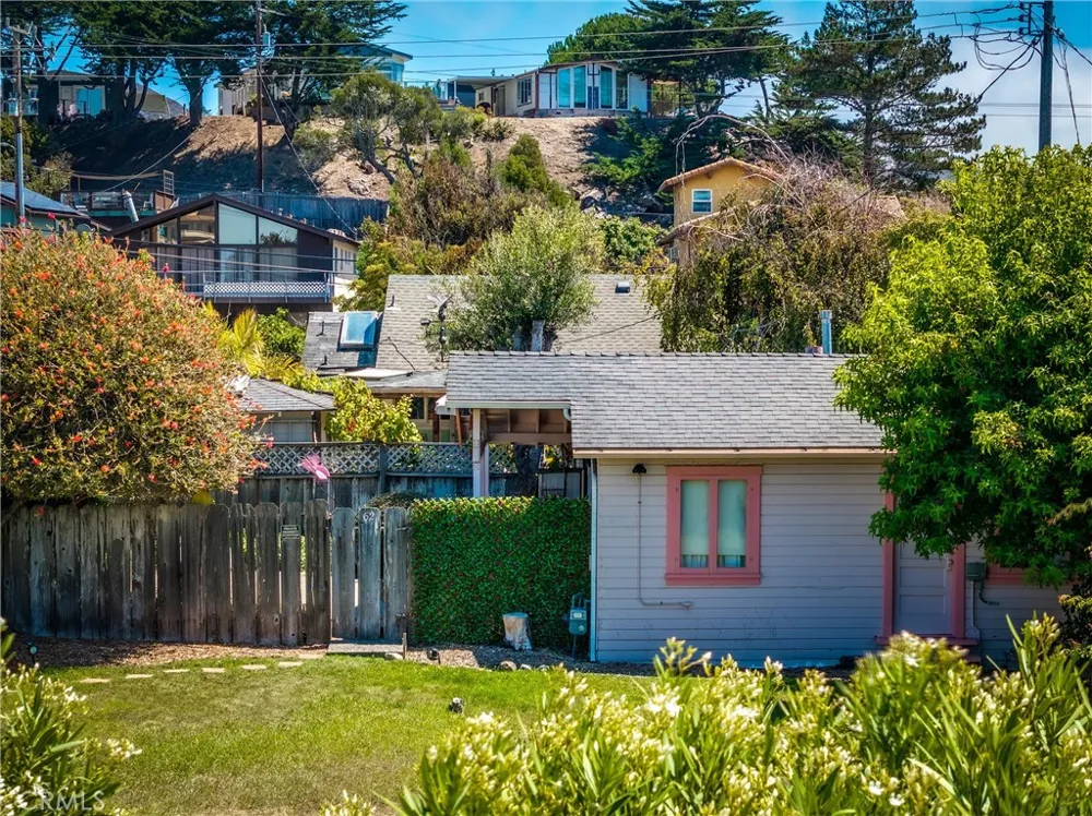 62 12th Street Cayucos, CA 93430