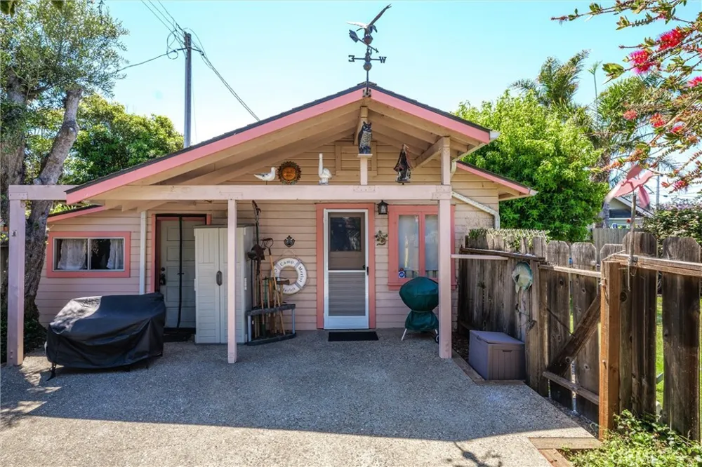 62 12th Street Cayucos, CA 93430