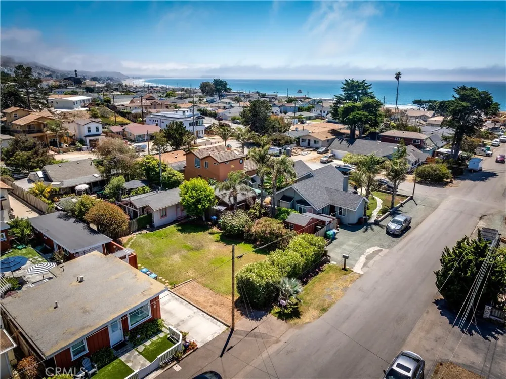 62 12th Street Cayucos, CA 93430