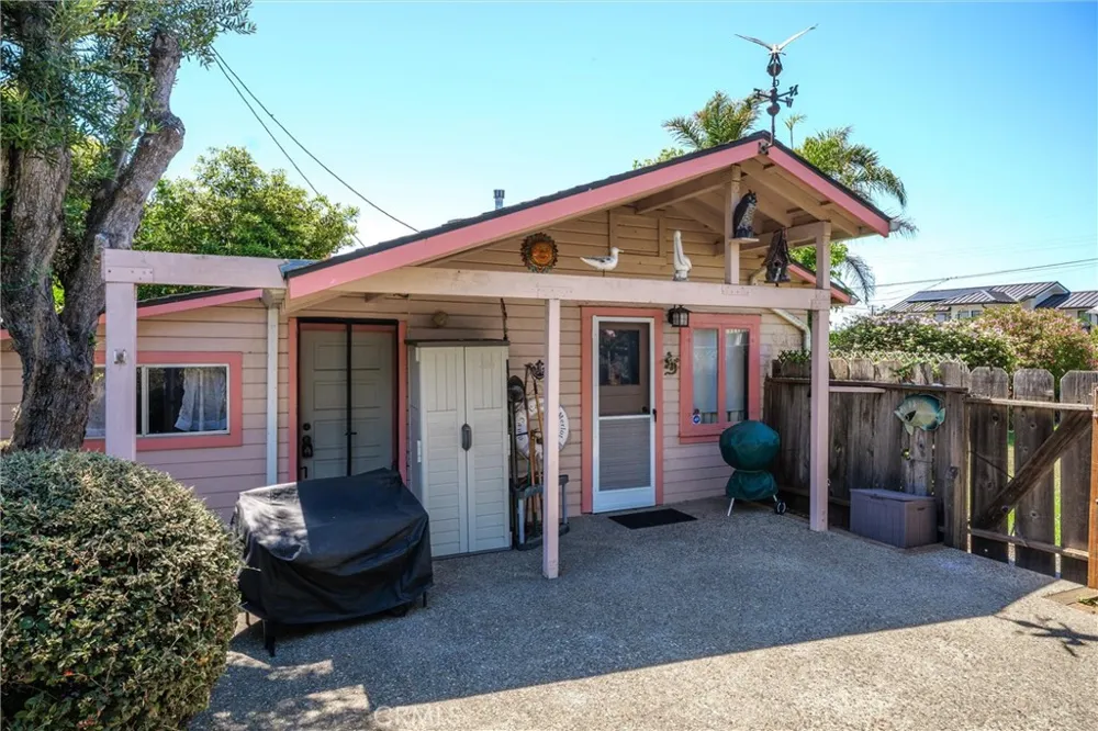 62 12th Street Cayucos, CA 93430