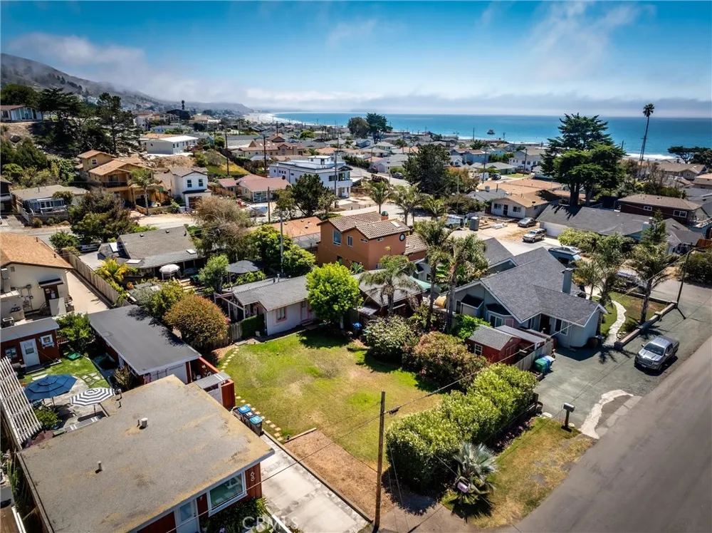 62 12th Street Cayucos, CA 93430