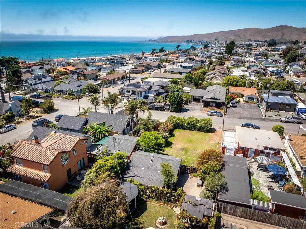 62 12th Street Cayucos, CA 93430