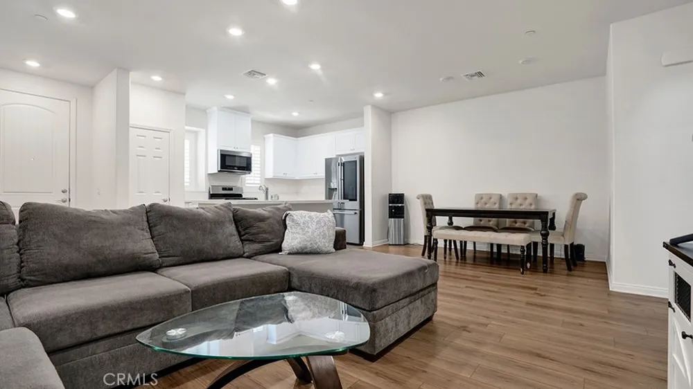 3985 E Huntington Ontario, CA 91761