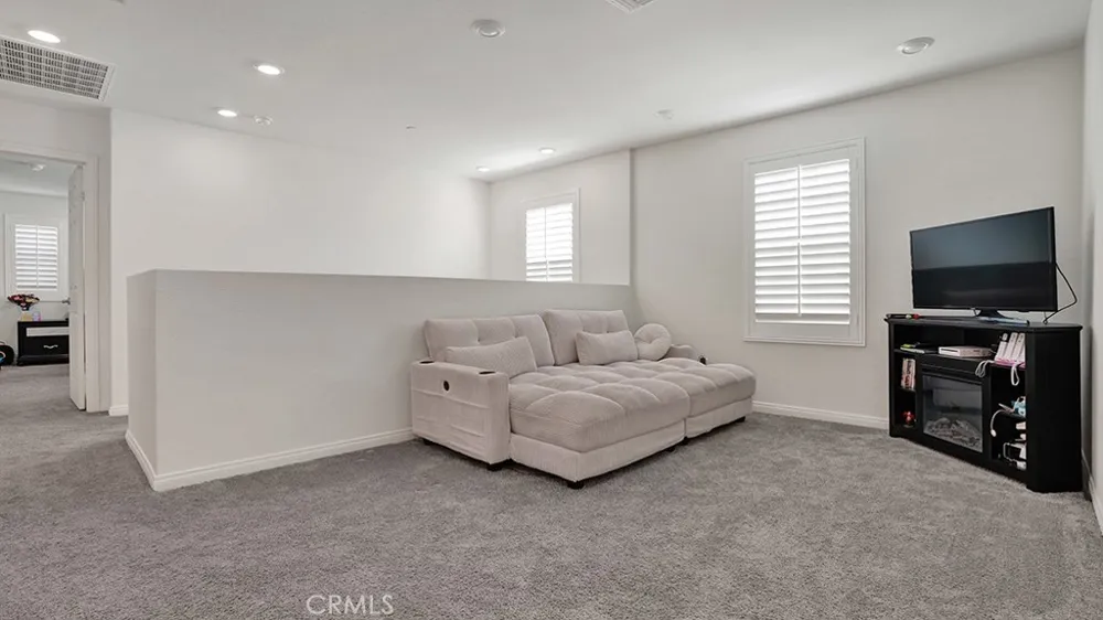 3985 E Huntington Ontario, CA 91761