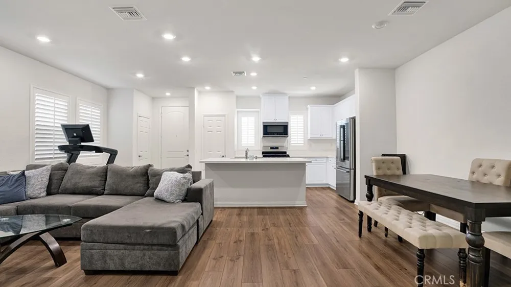 3985 E Huntington Ontario, CA 91761