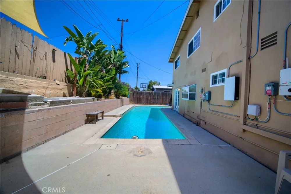 21509 Ronan Carson, CA 90745