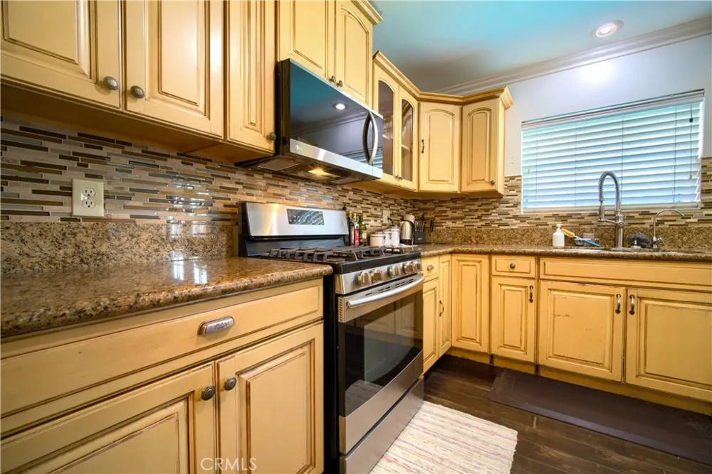 21509 Ronan Carson, CA 90745