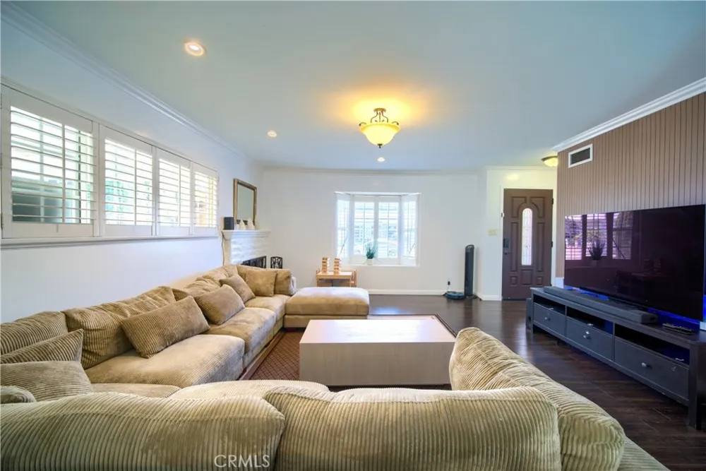 21509 Ronan Carson, CA 90745