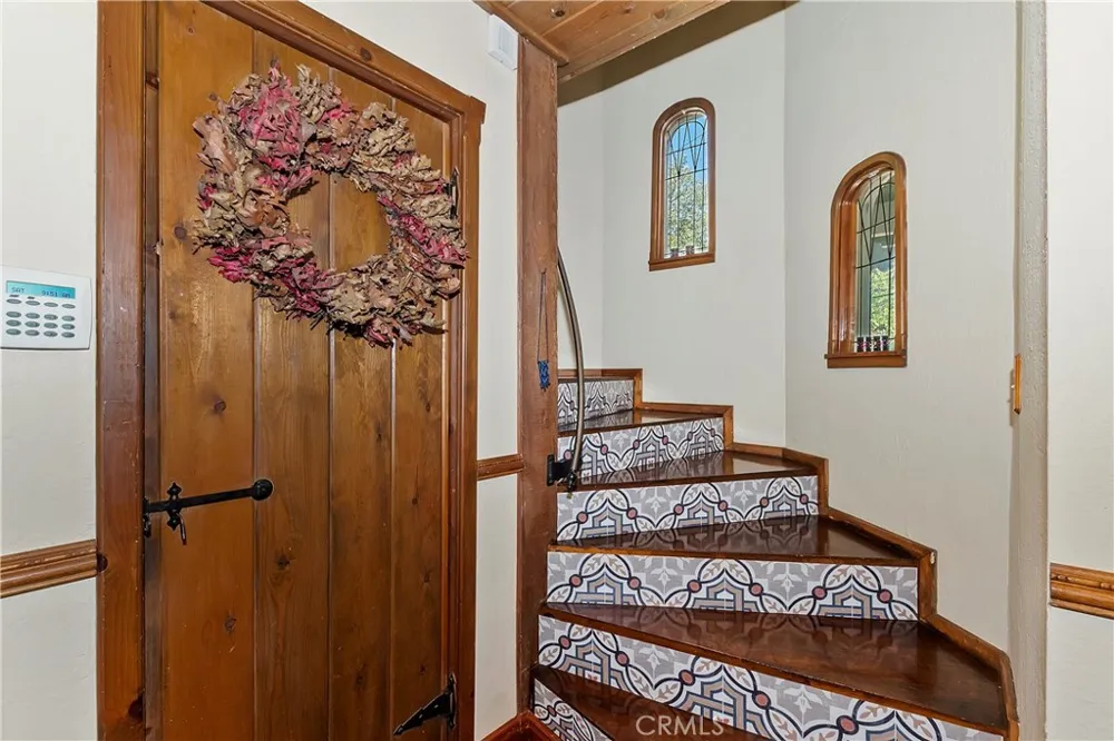 23280 Brookside Road Crestline, CA 92325