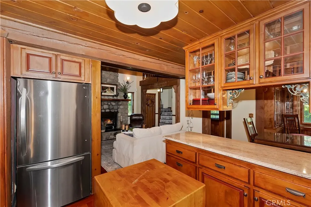 23280 Brookside Road Crestline, CA 92325