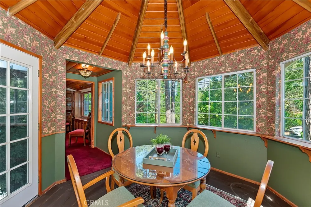 23280 Brookside Road Crestline, CA 92325