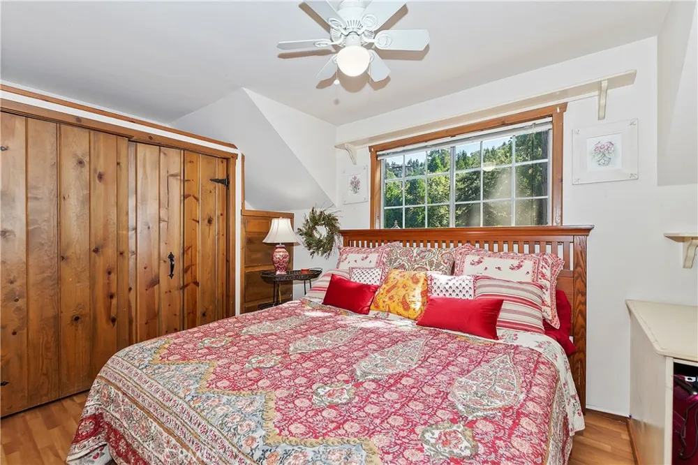 23280 Brookside Road Crestline, CA 92325