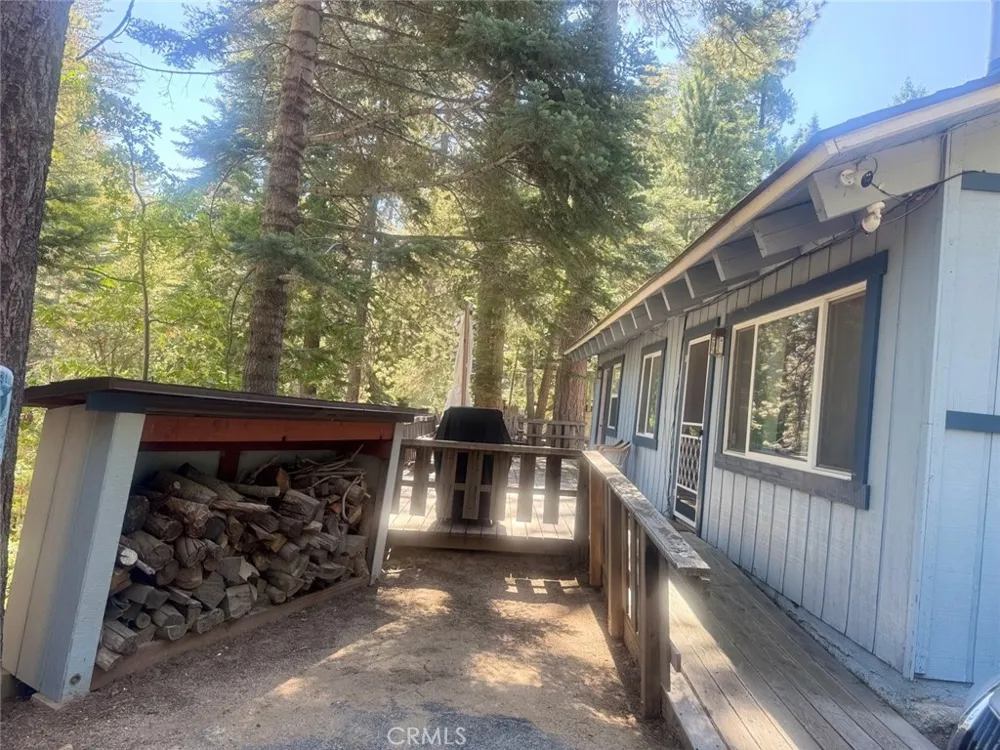 26578 Lake Forest Drive Twin Peaks, CA 92391