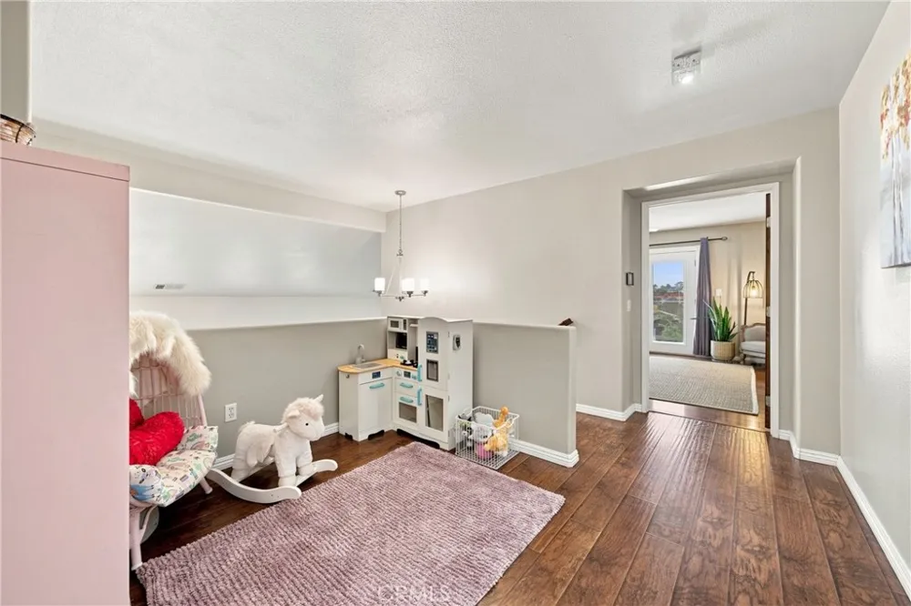 34293 Oakwood Yucaipa, CA 92399
