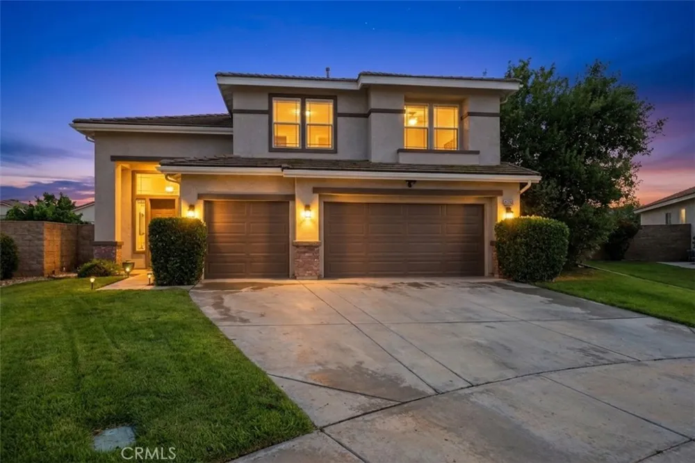 34293 Oakwood Yucaipa, CA 92399