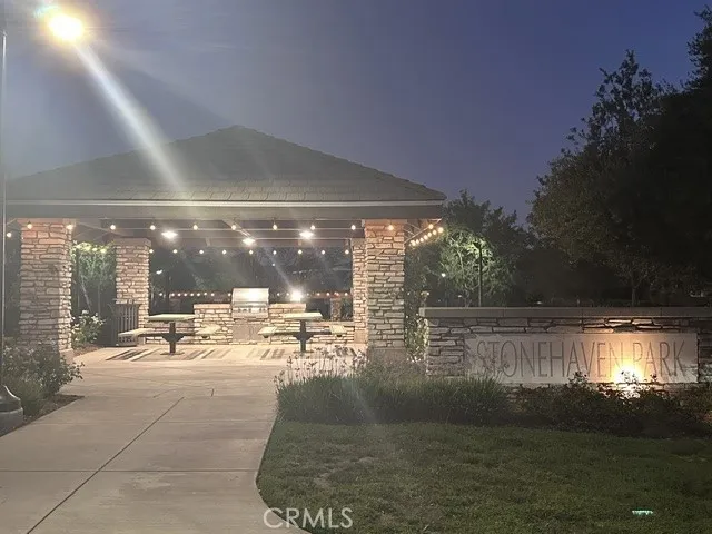 6389 Bluestone Fontana, CA 92336