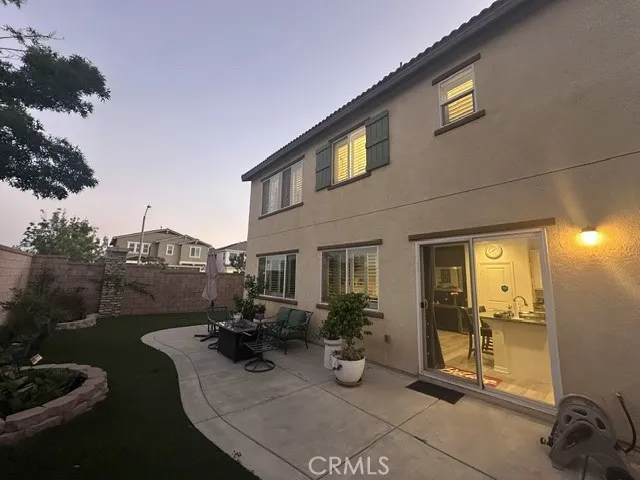 6389 Bluestone Fontana, CA 92336