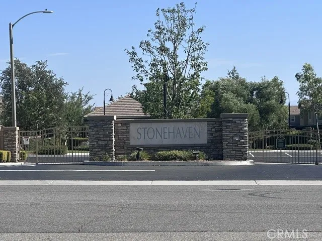 6389 Bluestone Fontana, CA 92336
