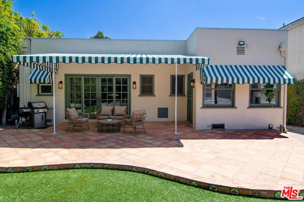 121 S Poinsettia Place Los Angeles, CA 90036
