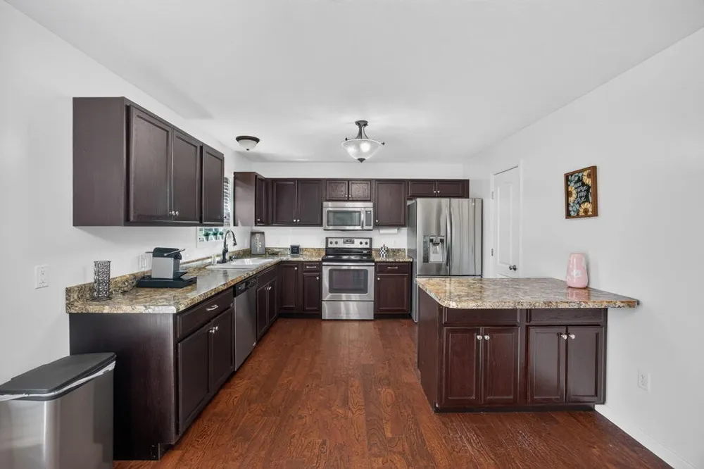 1521 Bay View Dr Cookeville, TN 38506