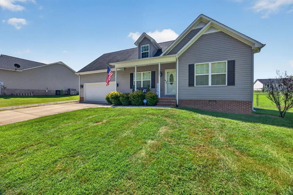 1521 Bay View Dr Cookeville, TN 38506