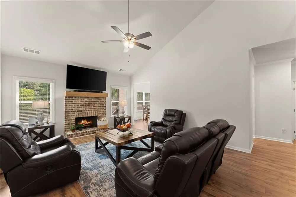 202 Old Lake Lane Dawsonville, GA 30534