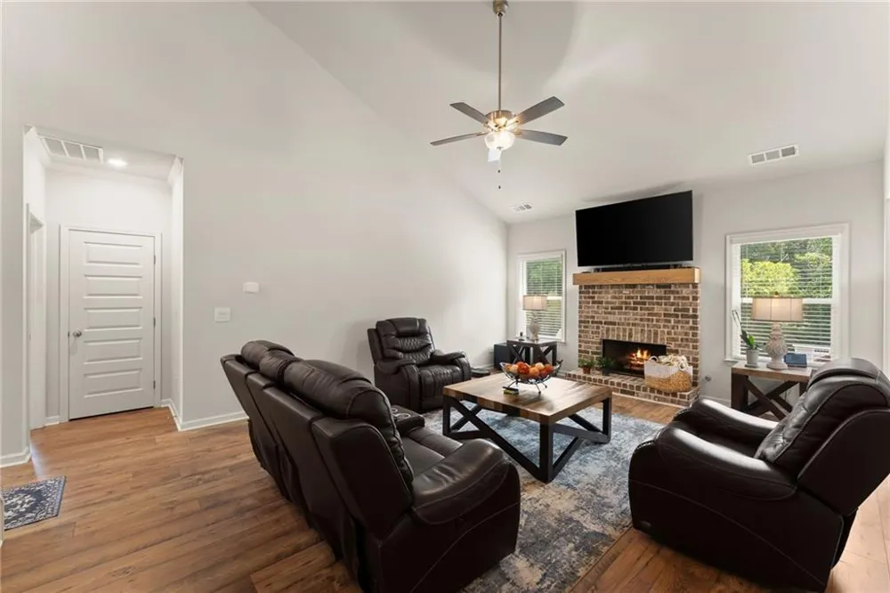 202 Old Lake Lane Dawsonville, GA 30534