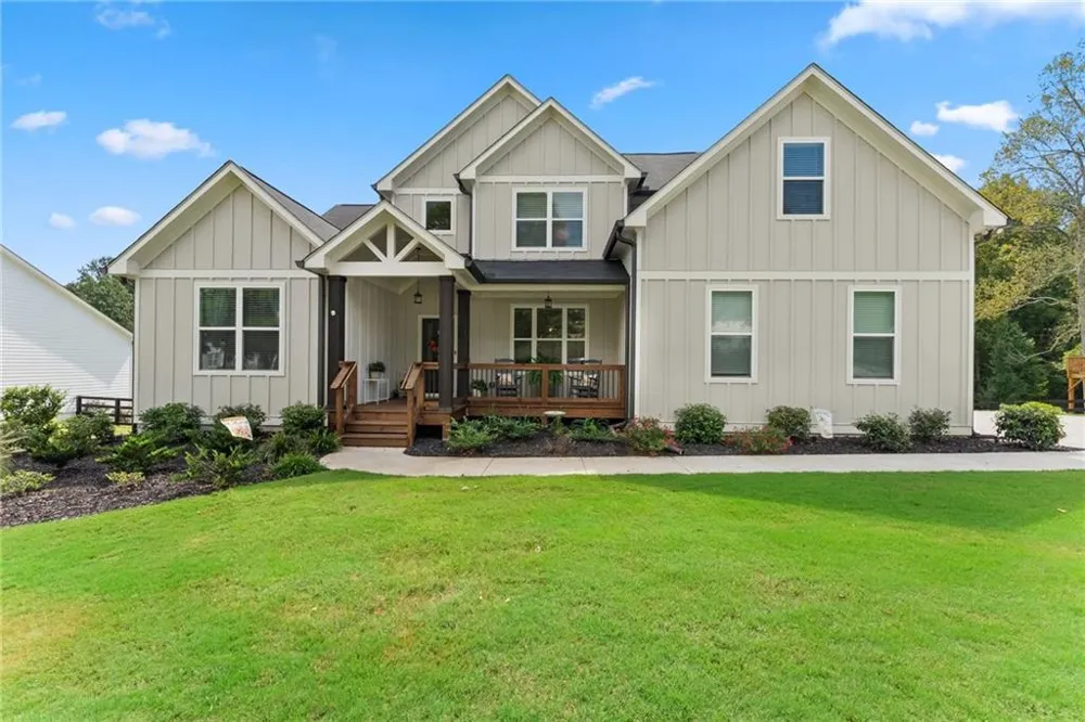 202 Old Lake Lane Dawsonville, GA 30534