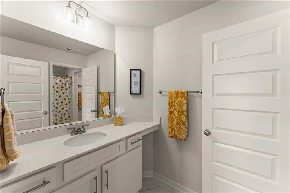 202 Old Lake Lane Dawsonville, GA 30534
