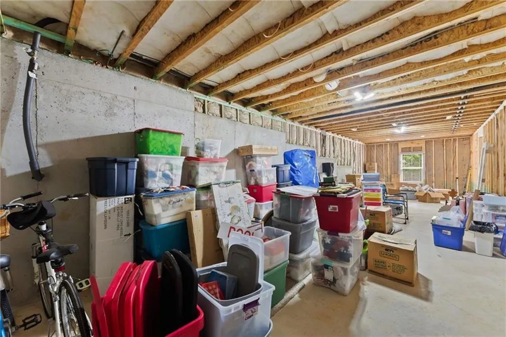 202 Old Lake Lane Dawsonville, GA 30534