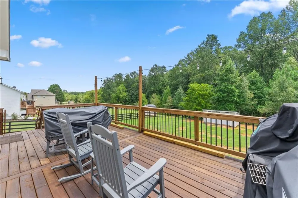202 Old Lake Lane Dawsonville, GA 30534