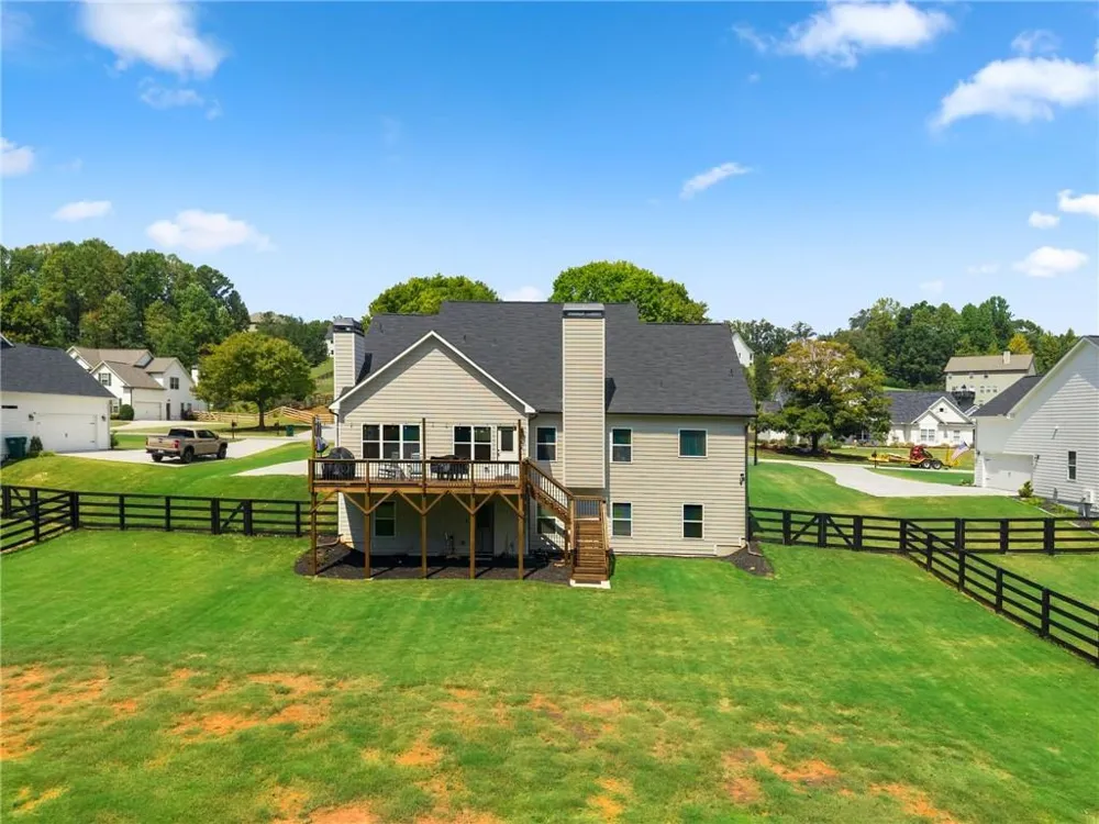 202 Old Lake Lane Dawsonville, GA 30534