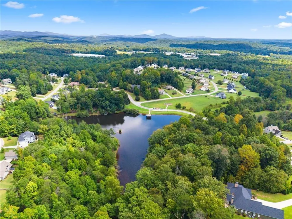 202 Old Lake Lane Dawsonville, GA 30534