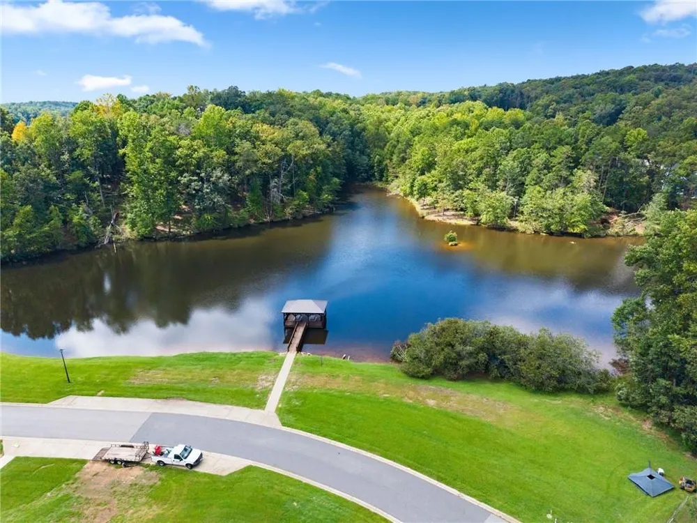 202 Old Lake Lane Dawsonville, GA 30534