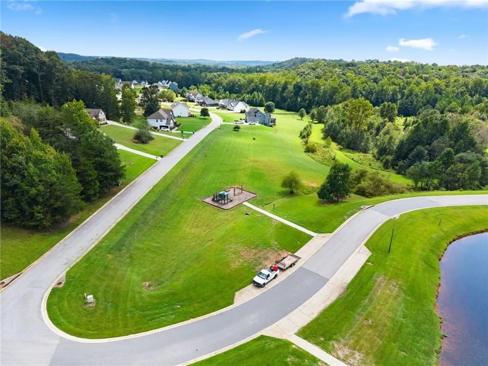202 Old Lake Lane Dawsonville, GA 30534