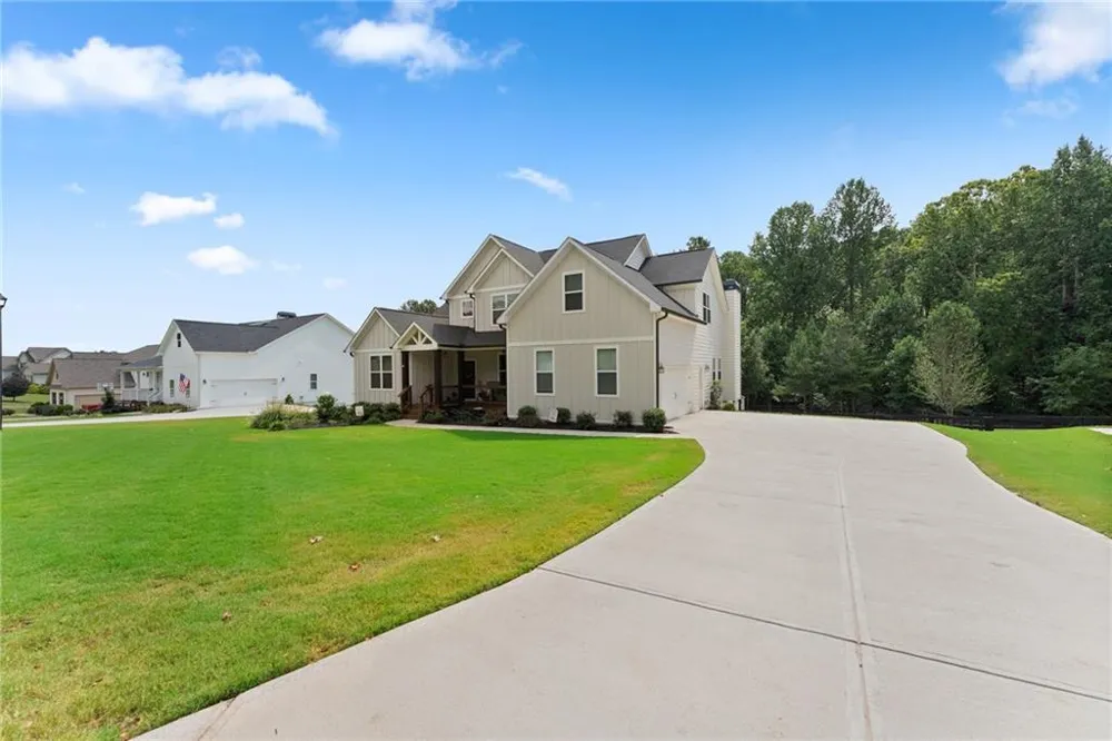 202 Old Lake Lane Dawsonville, GA 30534
