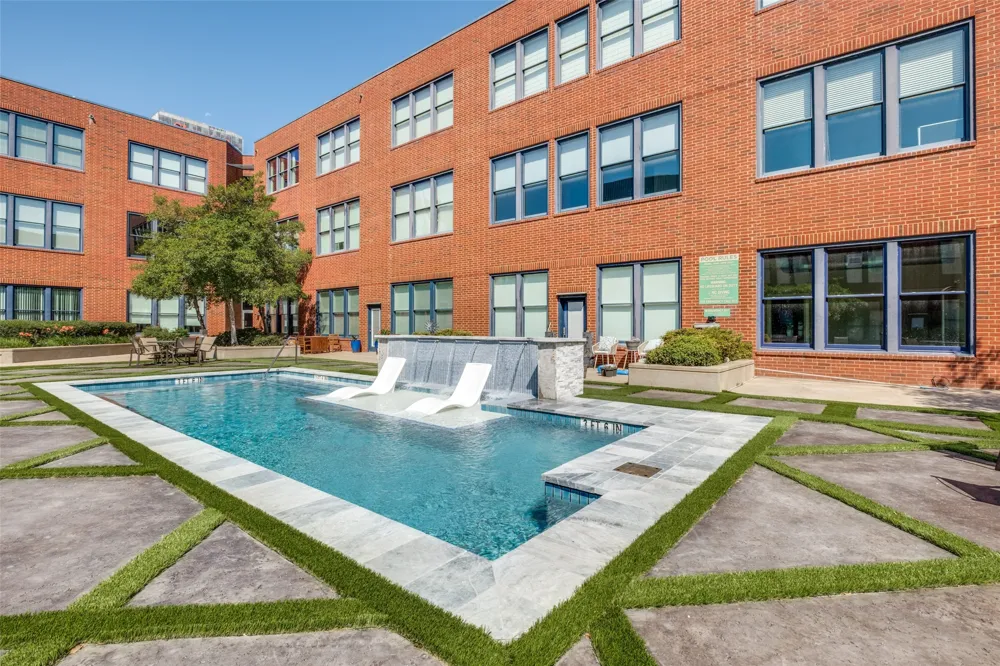 2502 Live Oak Street #208 Dallas, TX 75204