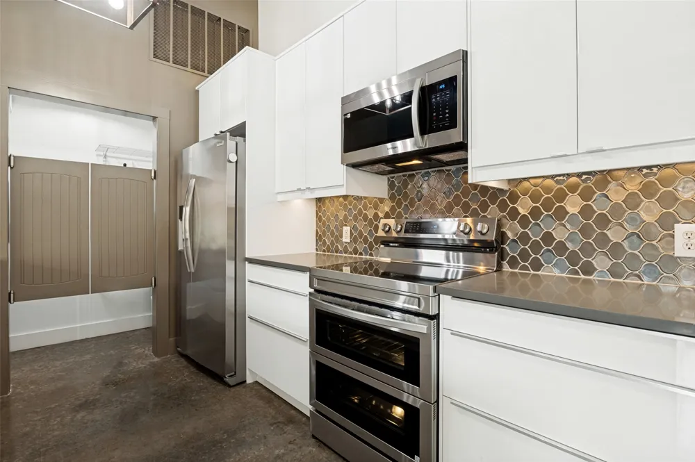 2502 Live Oak Street #208 Dallas, TX 75204