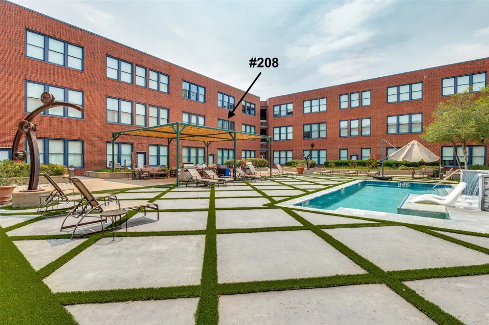 2502 Live Oak Street #208 Dallas, TX 75204