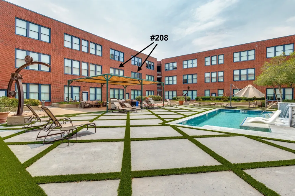 2502 Live Oak Street #208 Dallas, TX 75204
