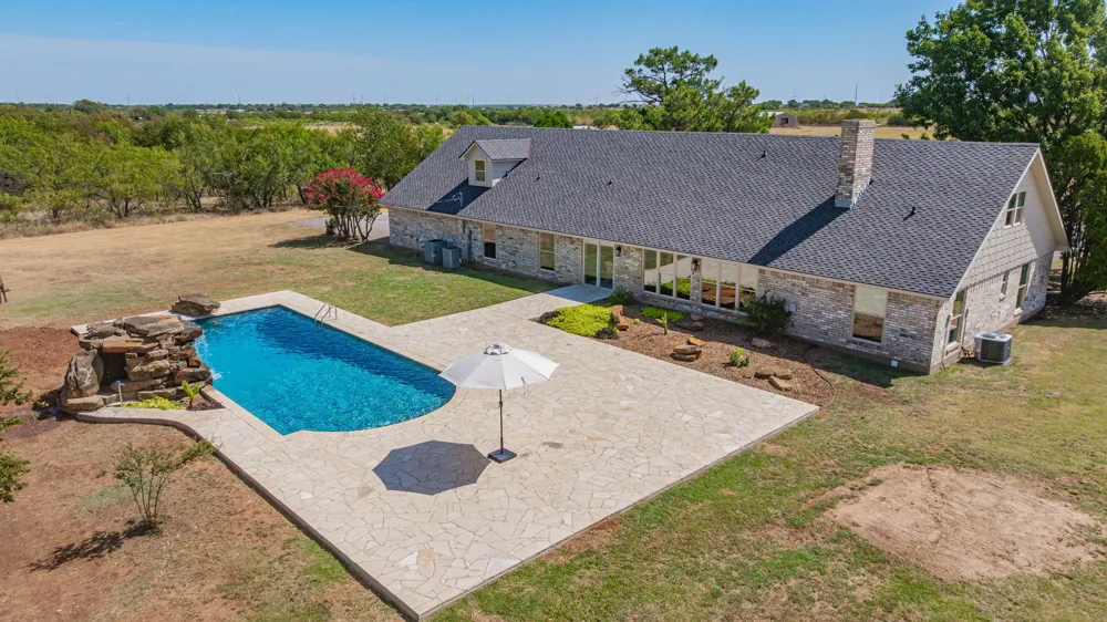 1070 FM 3329 Olney, TX 76374
