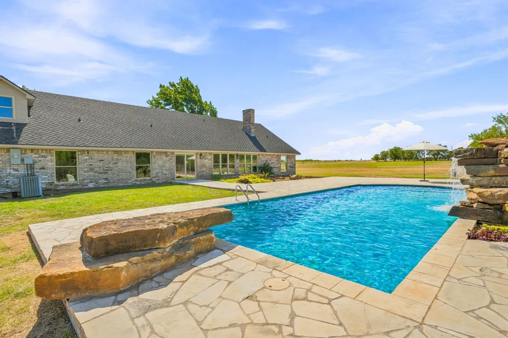 1070 FM 3329 Olney, TX 76374
