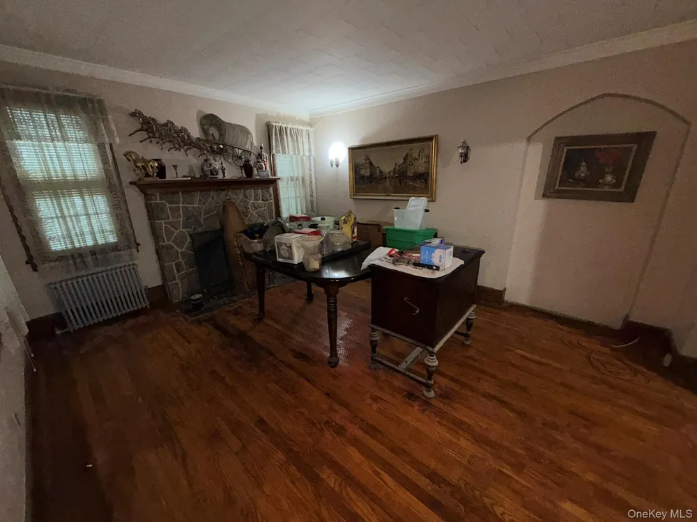 2284 Wynsum Avenue Merrick, NY 11566