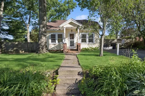 36 Lakeview Court
