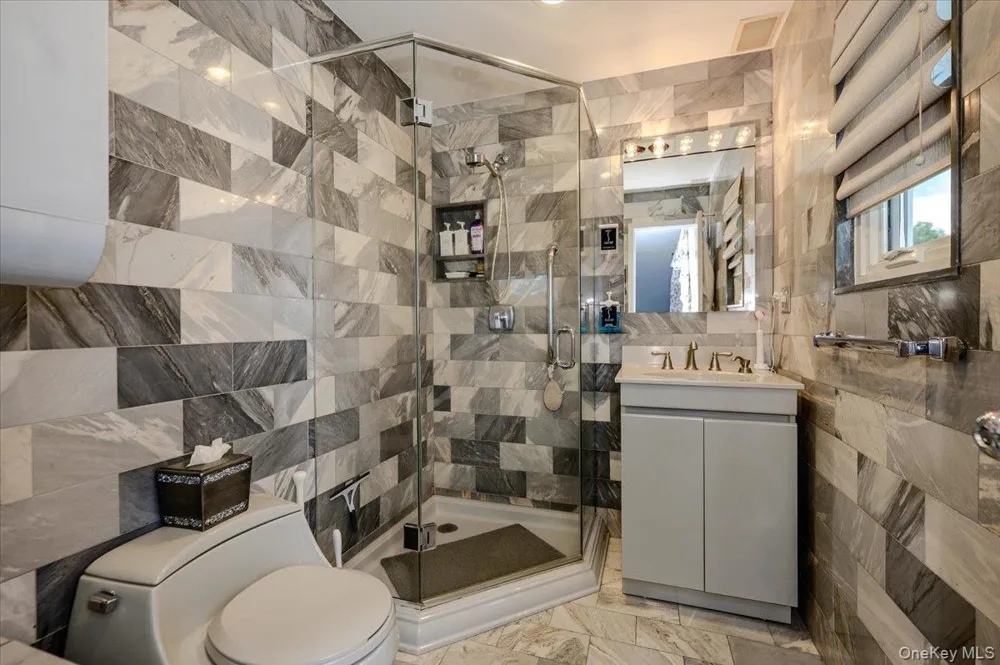 176 Main Street East Rockaway, NY 11518
