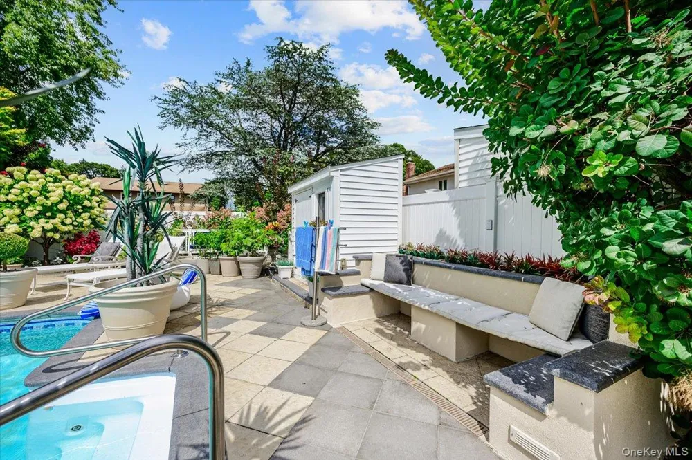 176 Main Street East Rockaway, NY 11518