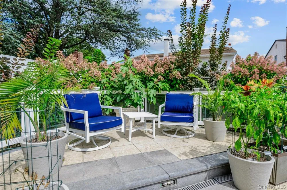 176 Main Street East Rockaway, NY 11518